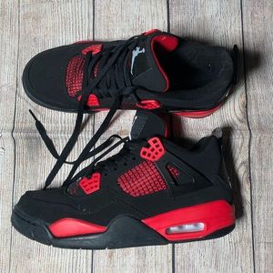 Men’s Red Thunder Jordan 4’s